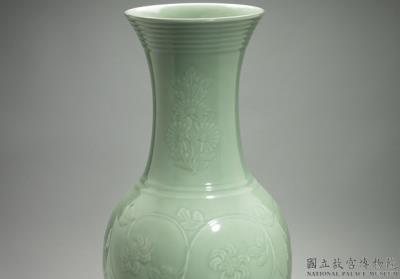 图片[2]-Fengwei everted-rim vase with green glaze, Qing dynasty, Yongzheng reign (1723-1735)-China Archive